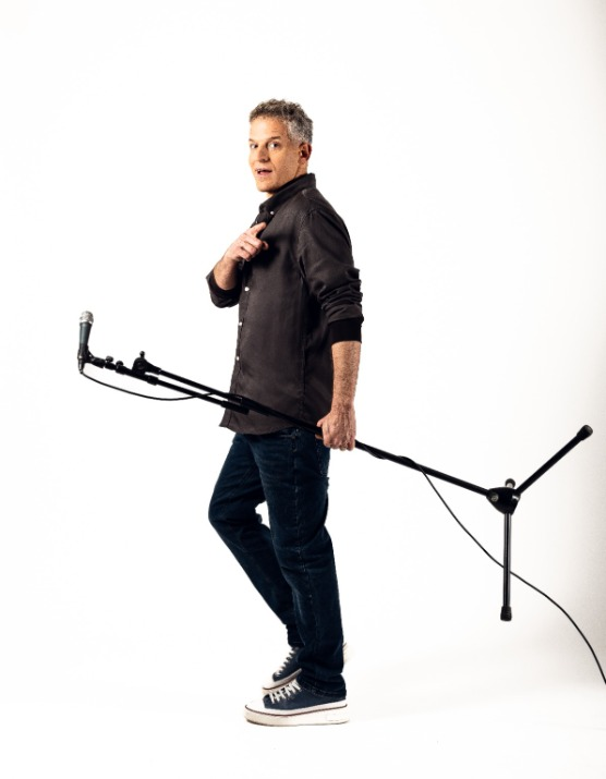  רשף לוי סטנדאפ בתאטרון הבית גולדה | הזמנת כרטיסים