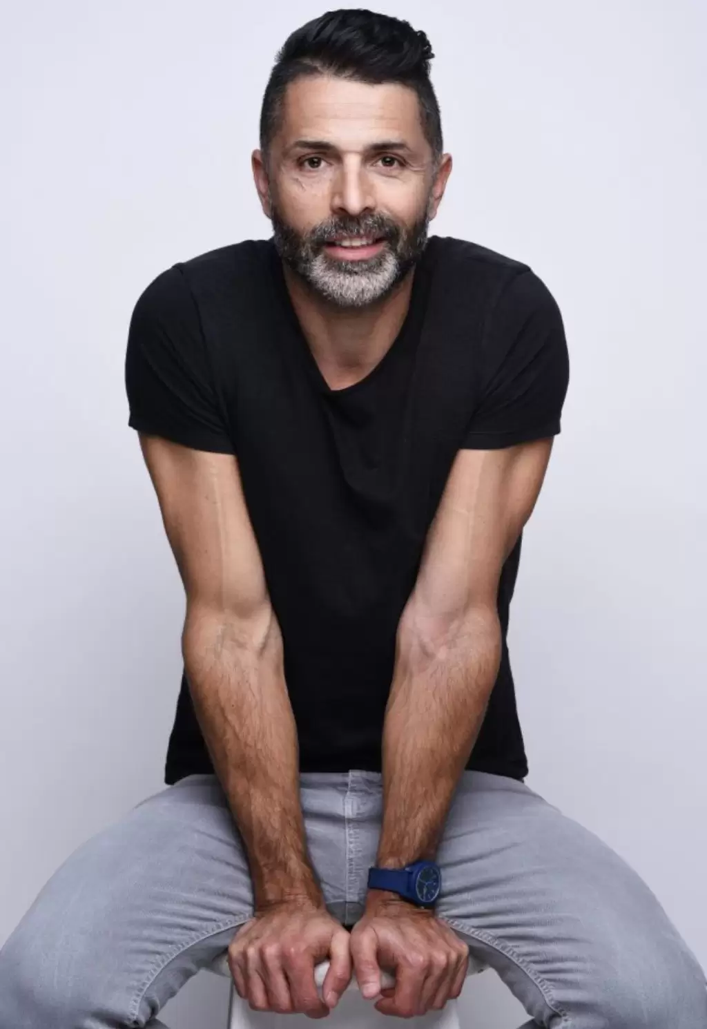  נדב אבוקסיס | הזמנת כרטיסים