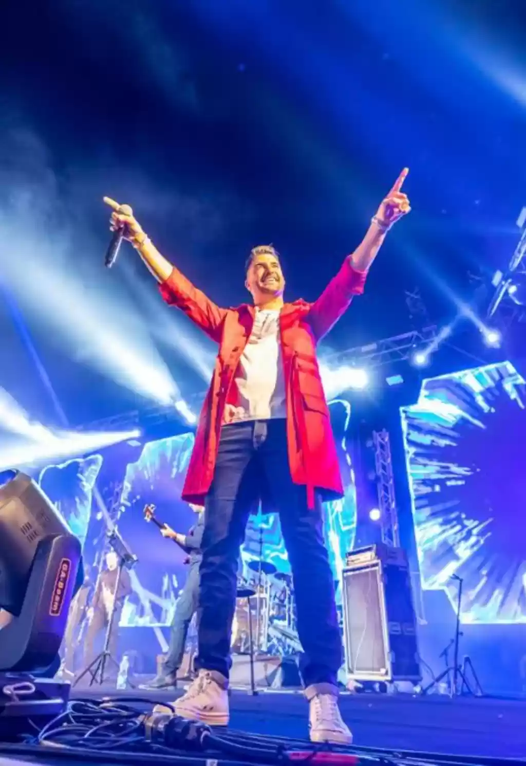  משה פרץ במופע "ימים טובים" | הזמנת כרטיסים