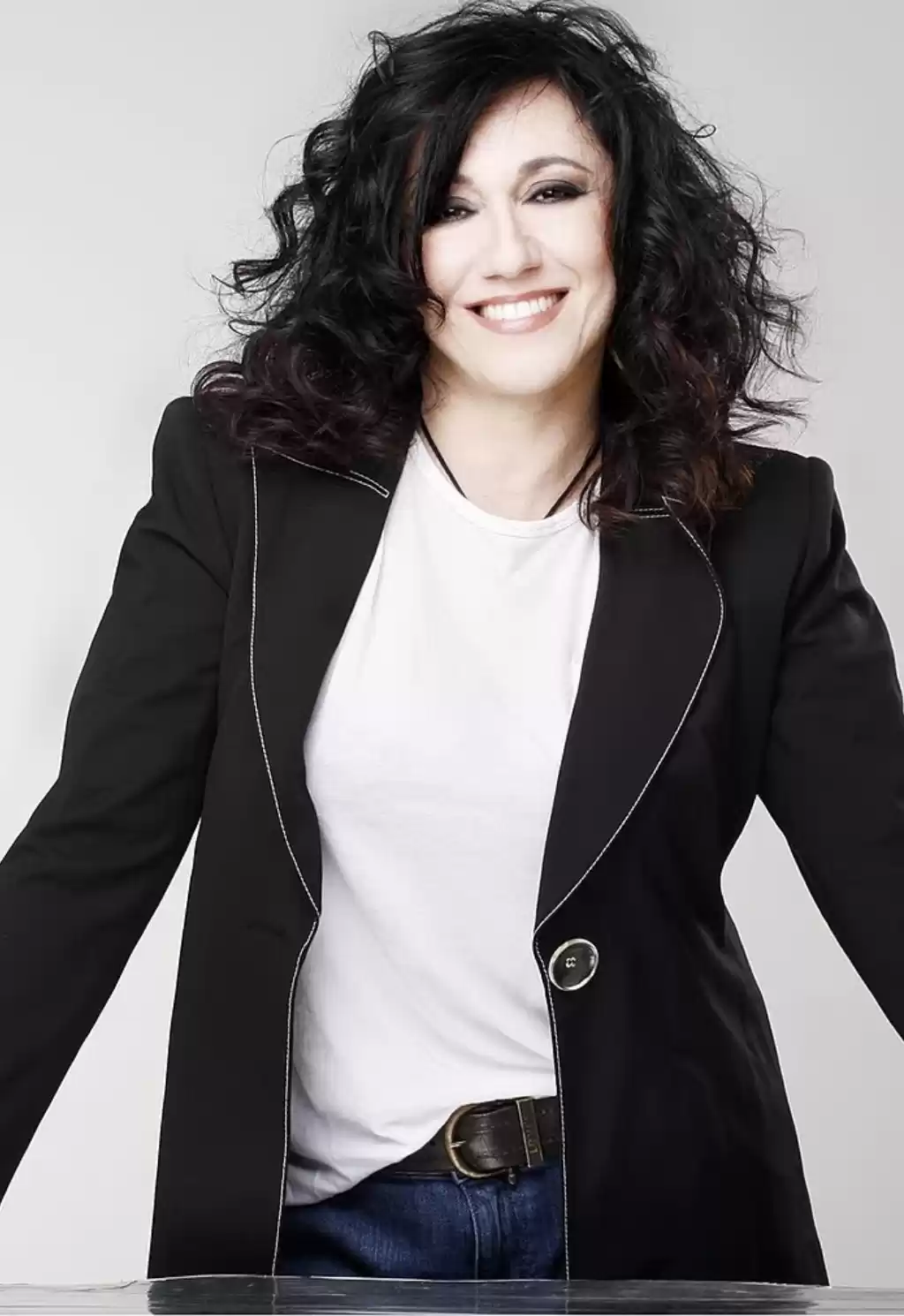  שלומית אהרון - כל הצלילים | הזמנת כרטיסים